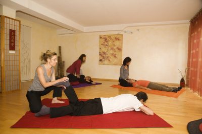 2-shiatsu – 3 2-shiatsu - 3